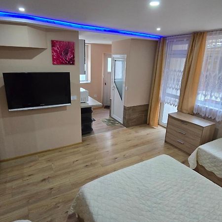 Fema Guest House Balchik Quarto foto