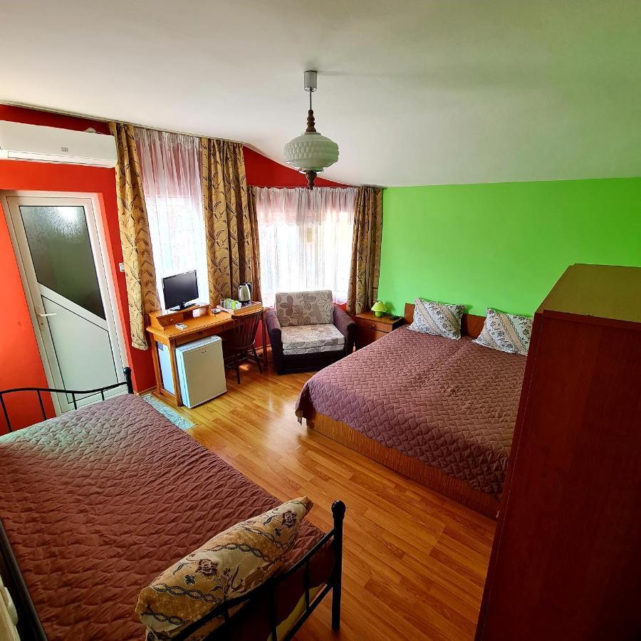 Fema Guest House Balchik Exterior foto