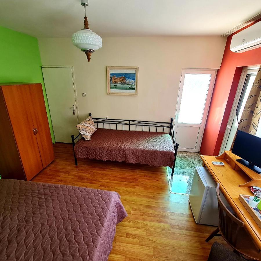 Fema Guest House Balchik Exterior foto