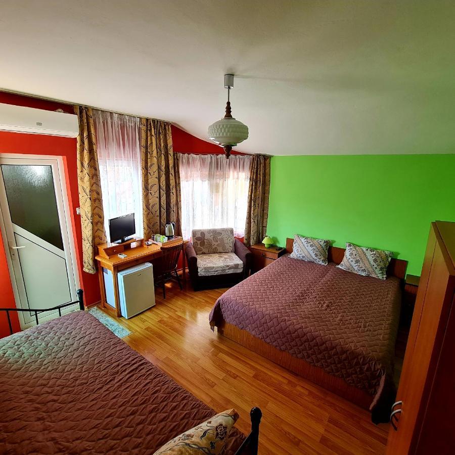 Fema Guest House Balchik Exterior foto