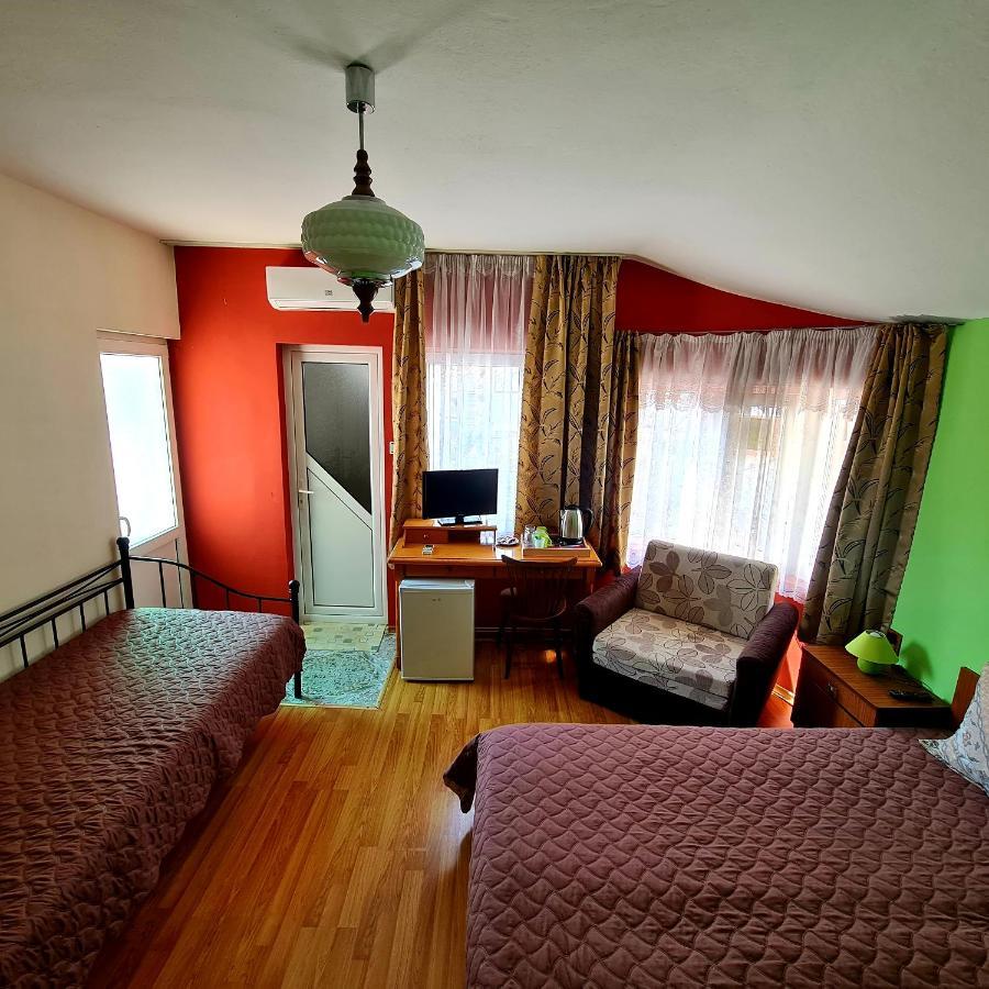 Fema Guest House Balchik Exterior foto