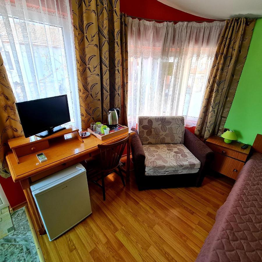 Fema Guest House Balchik Exterior foto