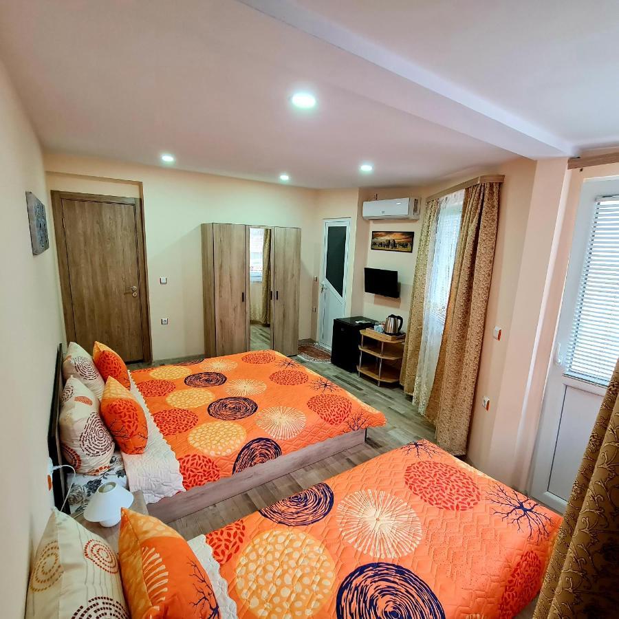 Fema Guest House Balchik Exterior foto