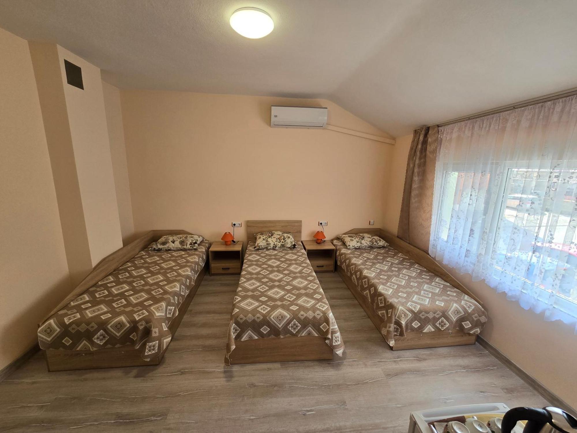 Fema Guest House Balchik Quarto foto