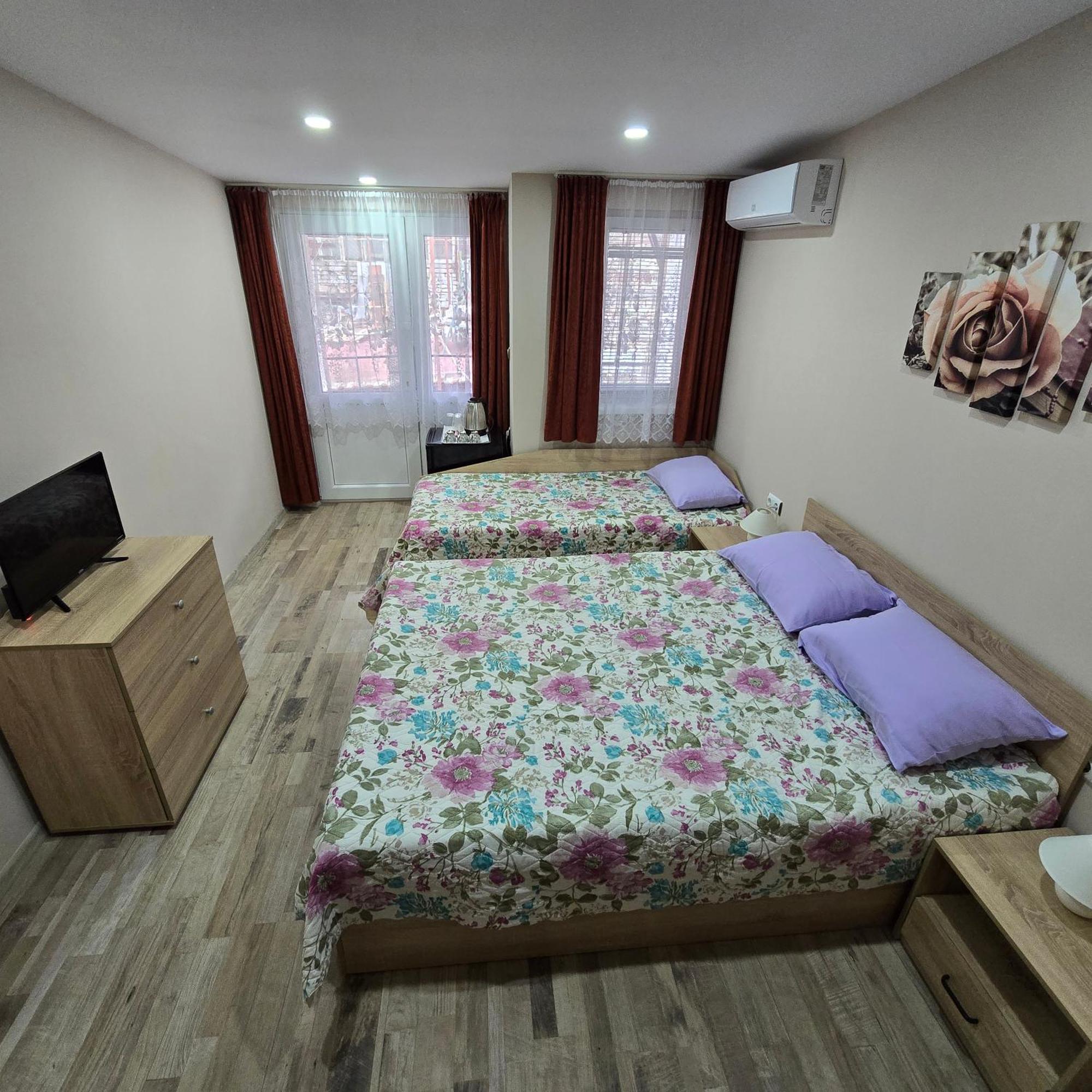 Fema Guest House Balchik Quarto foto