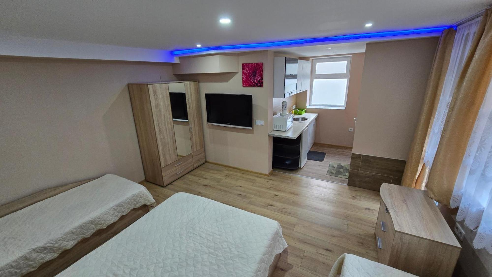 Fema Guest House Balchik Quarto foto