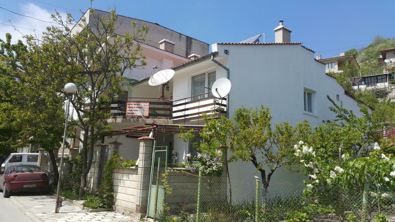 Fema Guest House Balchik Exterior foto